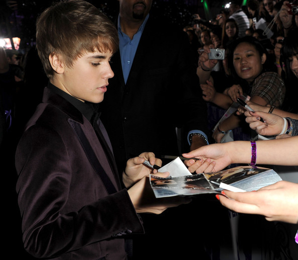 Justin+Bieber+Premiere+Paramount+Pictures+8qKbqOcc1Ntl