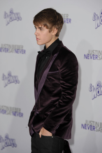 Justin+Bieber+Premiere+Paramount+Pictures+49z4hACoK7Ll - for SooperStariJuSsTH