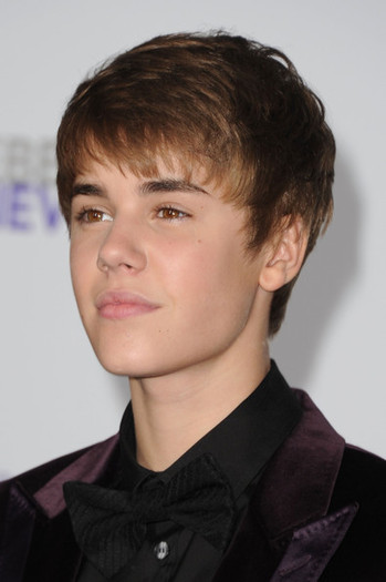 Justin+Bieber+Premiere+Paramount+Pictures+GQK8HBAAEJMl