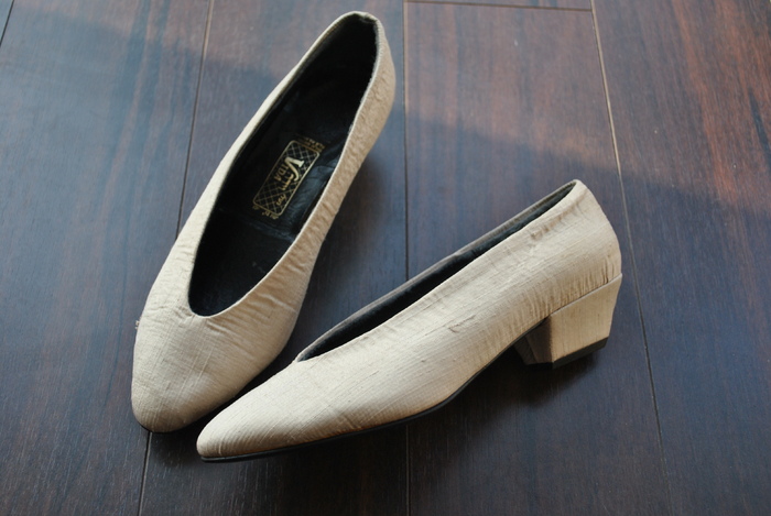 Cream Perfection - Pantofi vintage anii 50 Cream Perfection