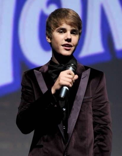  - 2011 Justin Bieber Never Say Never Premiere PHOTOS