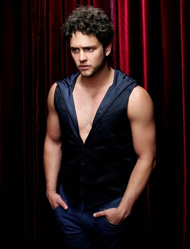 A1A55EC068771D17D8918AC519CA - Christopher Uckermann Somos