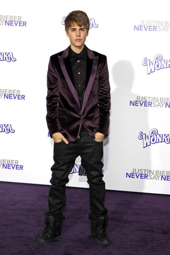 Justin+Bieber+Selena+Gomez+Los+Angeles+premiere+IJlknh-3VLkl - for SooperStariJuSsTH