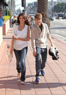  - 2011 Santa Monica Pier With Selena Gomez - Santa Monica California February 6th