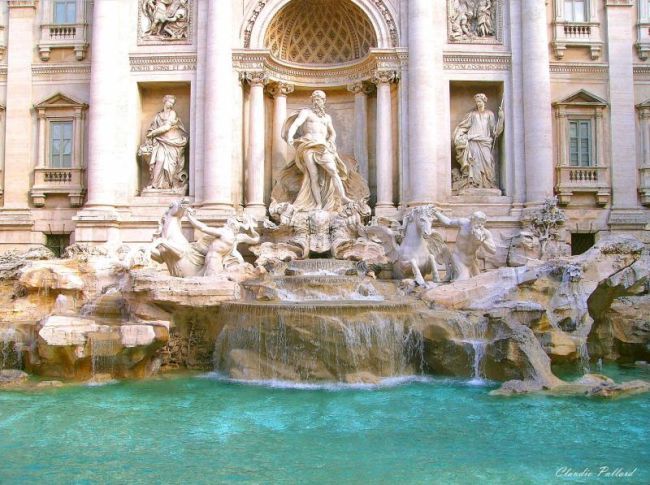 Fantana_dorintelor_Roma_0