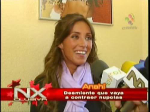30417121_MKUSZCDEB - 00 Anahi 001