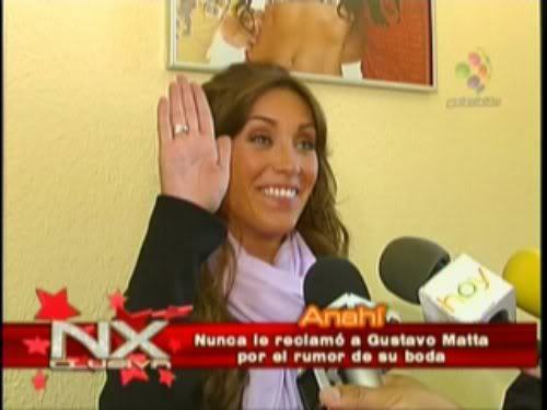 30417124_UCHRUJPJY - 00 Anahi 001