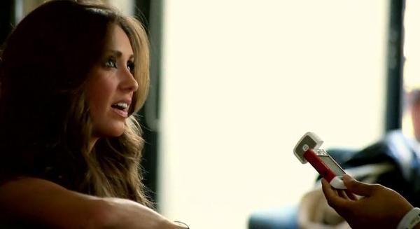 30552846_BKIXFHMHB - 00 Anahi 001
