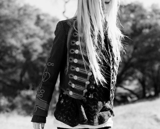 d4 - Avril Photoshoot Jul 30 2007