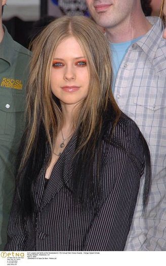 q5 - Avril Lavigne at 17th Annual Kids