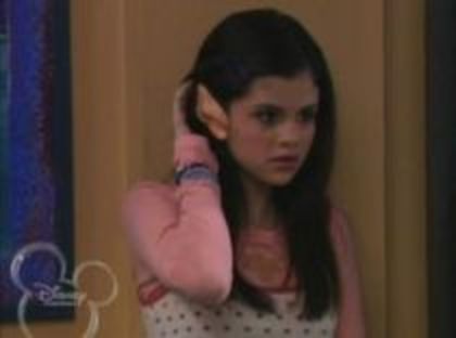 selenafan_002 - Wizards of Waverly Place - Episode Bat Ears