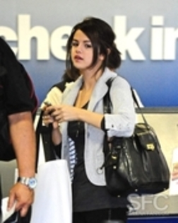 normal_selenafan01 - June 14th - Departing LAX AirPort