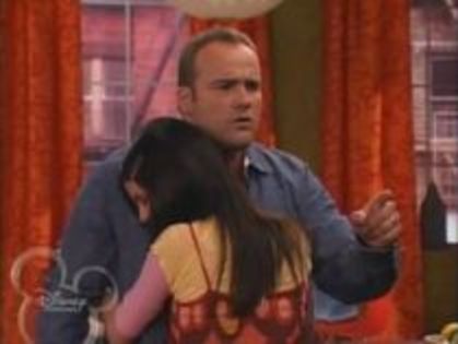 normal_003 - Wizards of Waverly Place - Alex Russo Huging her Father