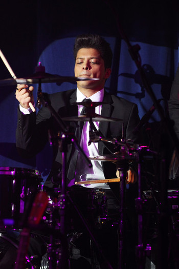 Bruno+Mars+Bruno+Mars+Doo+Wops+Hooligans+Album+-lqTCjxerEDl