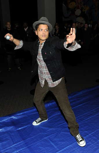 Bruno+Mars+City+Hope+Music+Entertainment+Industry+djkCerQApZ-l