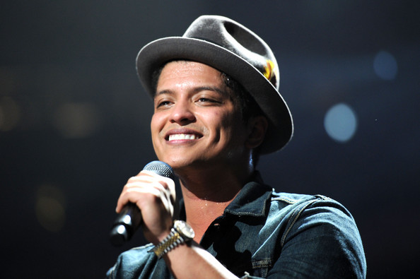 Bruno+Mars+Z100+Jingle+Ball+2010+Presented+88-6onpF2fwl
