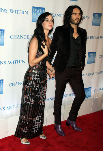 Katy+Perry+2nd+Annual+David+Lynch+Foundation+dG9hJfOdJZQl - Cateva PoZe Cu KaTy PeRrY