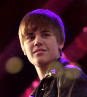 Justin Bieber - Idolul Lunii