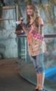 debbby-aquarium%20(4)_0 - Debby Ryan