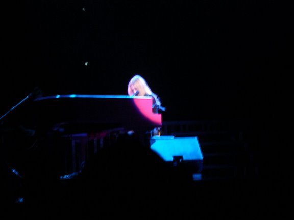 Avril_Lavigne_-_Vancouver_The_Best_Damn_Tour_-_124 - The Best Damn Tour March 07 - Vancouver