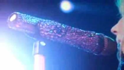 Avril_Lavigne_-_Vancouver_The_Best_Damn_Tour_-_157