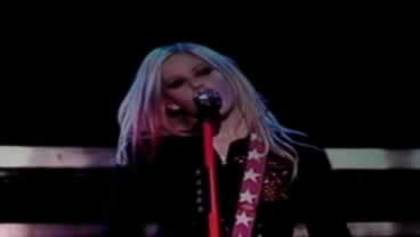 Avril_Lavigne_-_Vancouver_The_Best_Damn_Tour_-_176