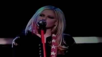 Avril_Lavigne_-_Vancouver_The_Best_Damn_Tour_-_179