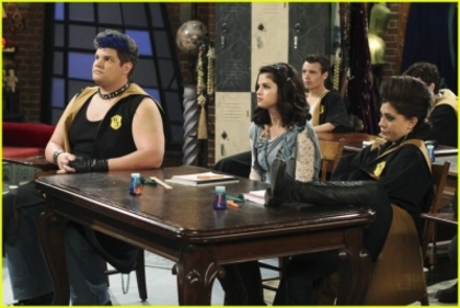 Magicienii din Waverly Place Magicienii din Waverly Place