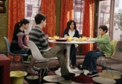 002 - Wizards of Waverly Place Season 1 Episode 6 You Cant Always Get What Yu Carpet