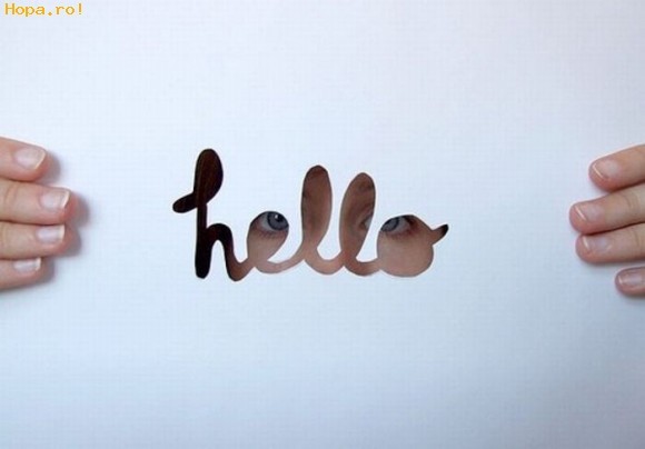 Hello!!; salut
