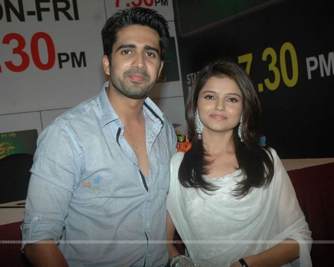 120658-rubina-dilak-and-avinash-sachdev-at-media-meet-of-zee-tv-choti - 0-Choti Bahu 2