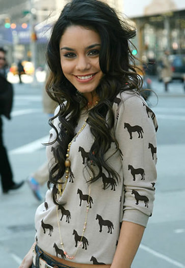 Vanessa Hudgens - Concurs 33