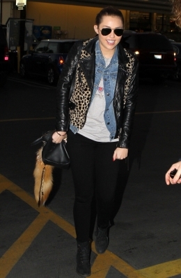  - x Strolling in Toluca Lake with Braison - 10th February 2011