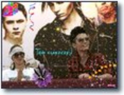 3-Tom-klaszcze-0-7858_th - Tokio Hotel-poze modificate