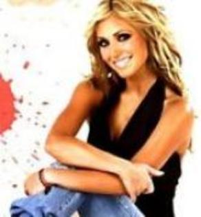 CMOZSABEEQXUSFTKNWN - Anahi