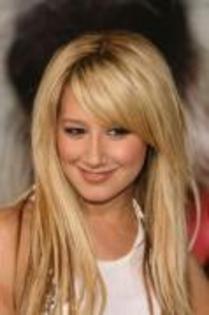 EPWSZOEXGBEBNRCXGSZ - Ashley tisdale