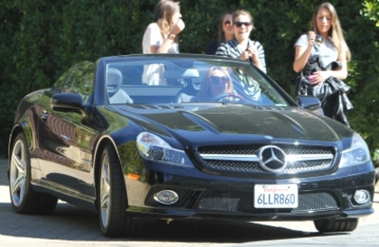  - x Driving Her Mom Car In Toluca Lake - 11th February 2011