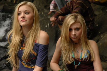 Aly-and-Aj-3-aly-and-aj-12469196-400-266