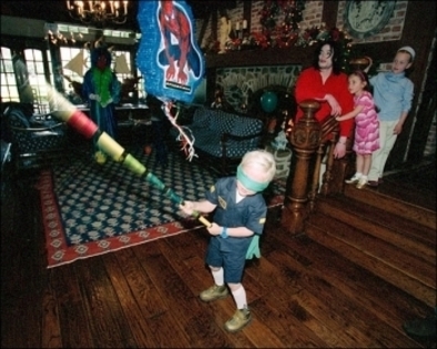 010-Private-Photos-2003-Birthday-from-Prince-paris-jackson-12931435-350-280