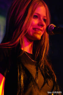 avril20lavigne2030kj