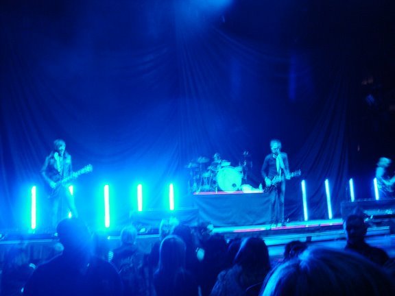 Avril_Lavigne_-_Vancouver_The_Best_Damn_Tour_-_099