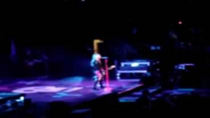 Avril_Lavigne_-_Vancouver_The_Best_Damn_Tour_-_180