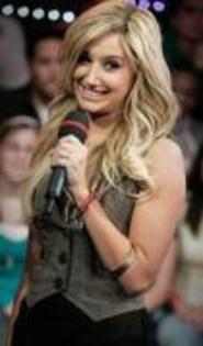 EYYSGLETUSLXSWHNYYJ - Ashley tisdale
