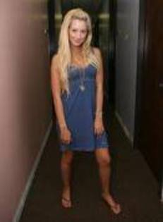 FUNZPTLNUQHRBGTTKKL - Ashley tisdale