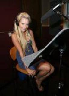 OIJDWJBYKZPMSMDSUPW - Ashley tisdale