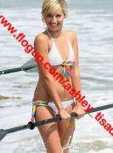 PLLTORFMJLTMZTURXMM - Ashley tisdale