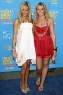 QEZHYURCZHQUBJGVHVR - Ashley tisdale