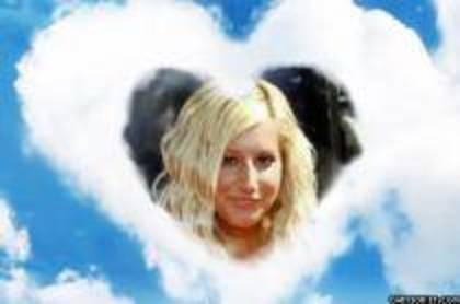 XFDDWWRWVDJOUQZJXOH - Ashley tisdale