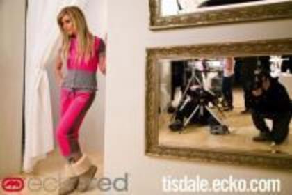 YUHGNKCVONANPVDXHWB - Ashley tisdale