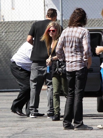 Avril+Lavigne+Brody+Jenner+Avril+Lavigne+Arriving+HNTKMsyaijFl